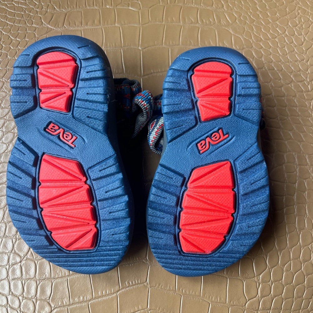 Teva Unisex-Baby T Hurricane XLT 2 Sandal, Canyon Dark Blue, 4 Medium US Toddler - Picture 4 of 8